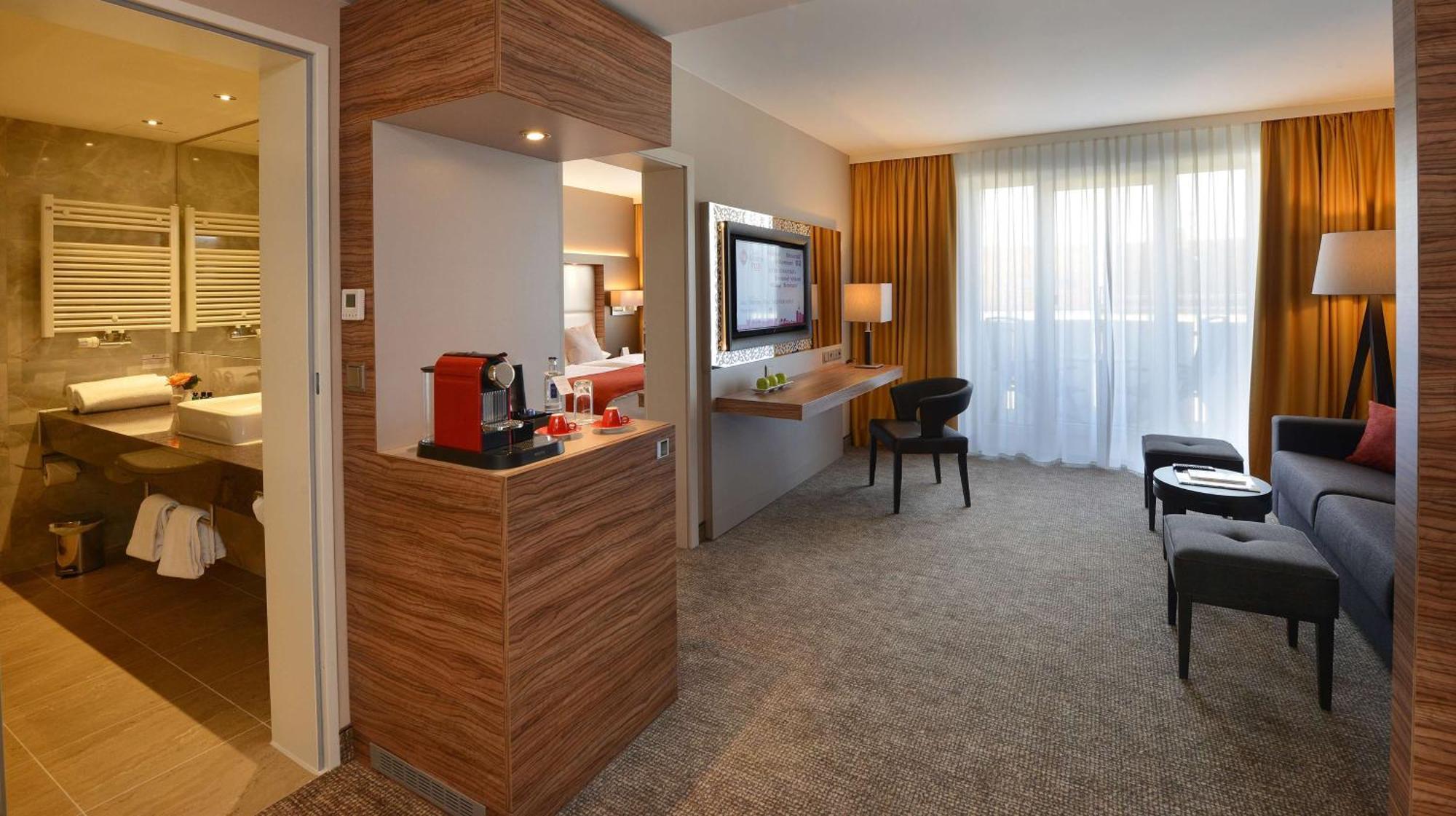 Best Western Plus Delta Park Hotel MHG Eksteriør bilde