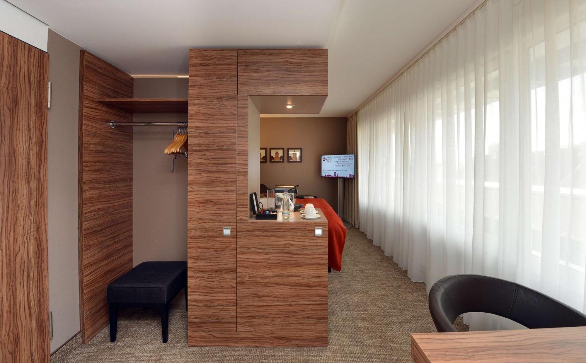 Best Western Plus Delta Park Hotel MHG Eksteriør bilde