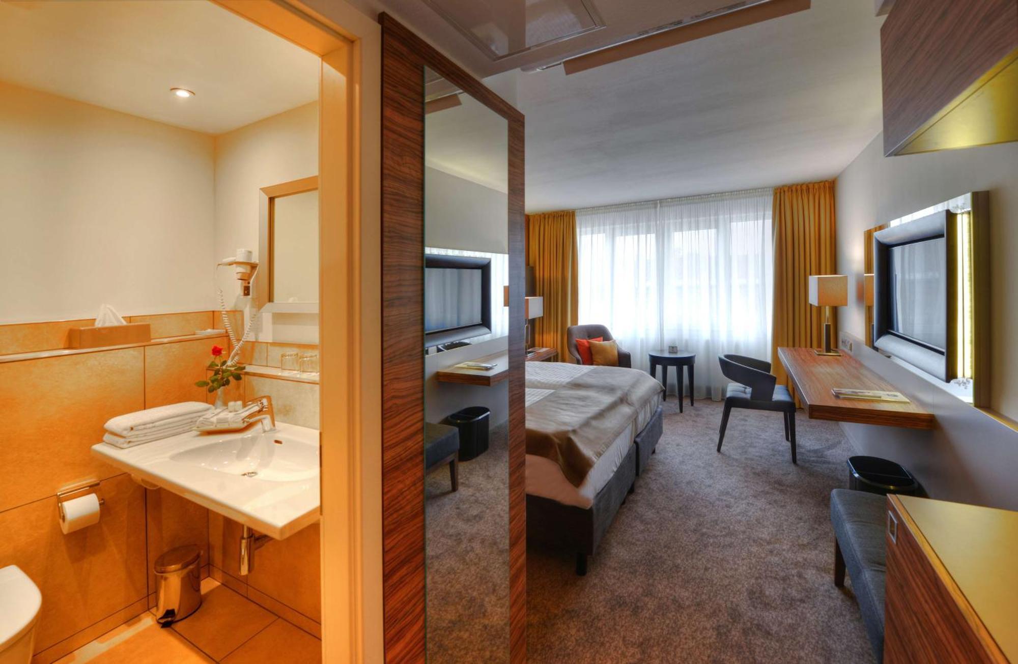 Best Western Plus Delta Park Hotel MHG Eksteriør bilde